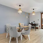 Wielkokacka Two-level Stylish With Parking By Renters *